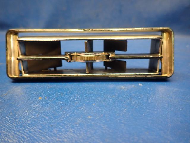 492 338 Piper - VENT ASSEMBLY - ( PS10023-16)(See Details- Lever Broken)